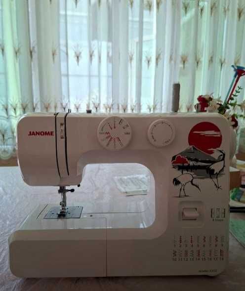 Швейная машинка Janome 2252