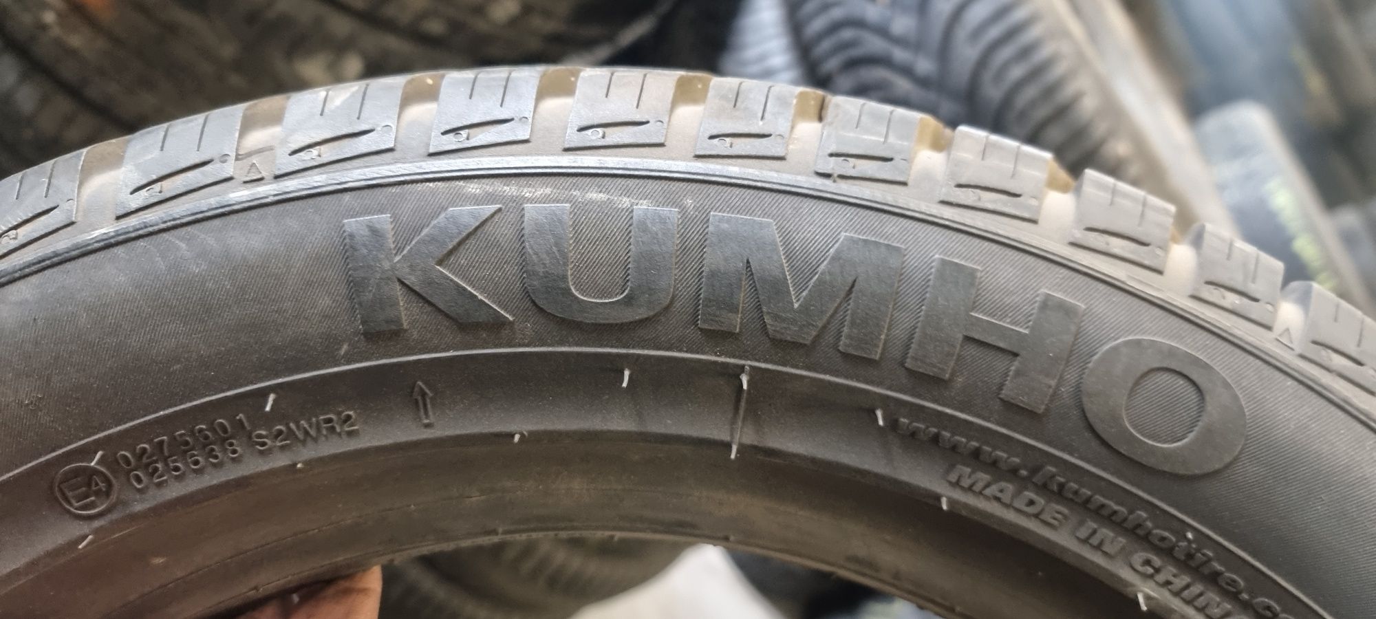 Единична зимна гума 205/55/16 Kumho (2019)