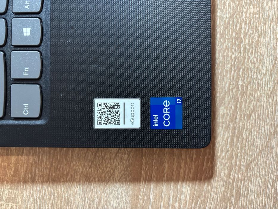 Leptop lenovo V15 G2 ITL  I7 8gbRAM  512gbRAM+ mouse si geantă cadou