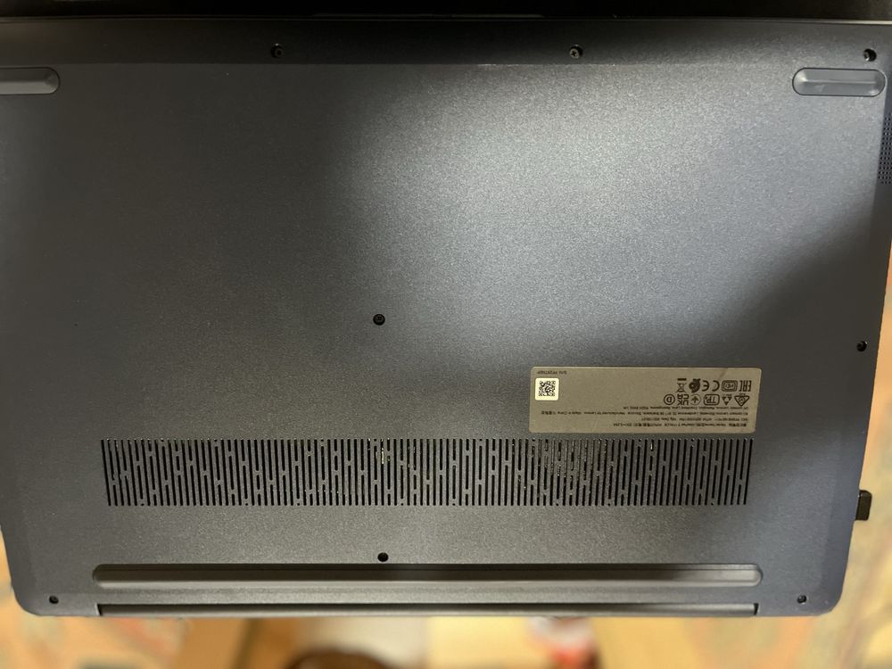 Laptop Lenovo IdeaPad 3 - 17’’