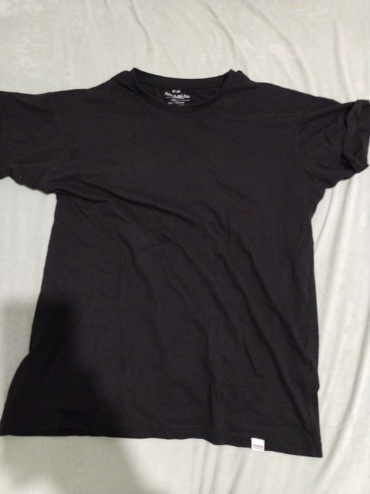 Tricou negru Pull & Bear