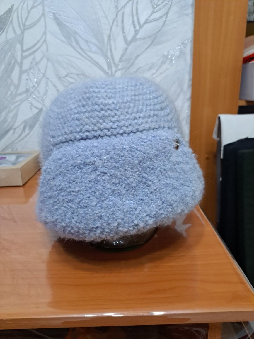 Новая шапка букле