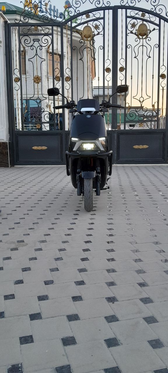 Elektrmoto sotiladi