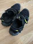 Adidas trail cu crampoane, sistem velcro, mărime 44 2/3 — stare bună