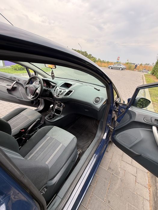ford fiesta 2010