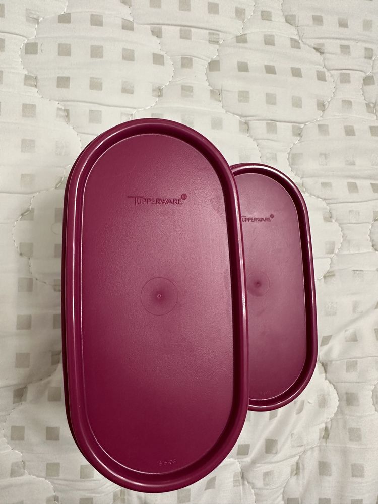 Tupperware контейнер