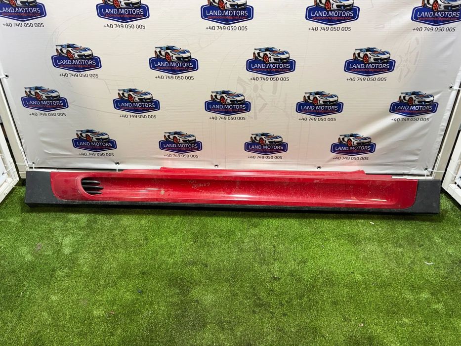 PRAG / ORNAMENT PRAG DREAPTA MINI COOPER S R56 LCI 2011 1.6 BENZINA 3 USI COD OEM 51712156552 / 2156552 / Hatchback 2010-2013