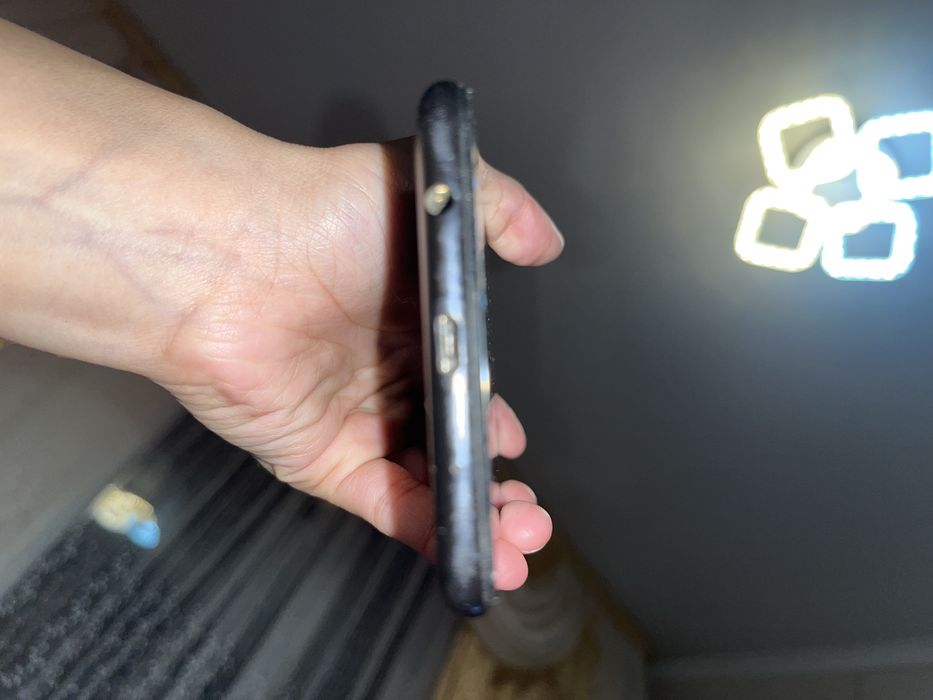 Samsung A 10 сотовый