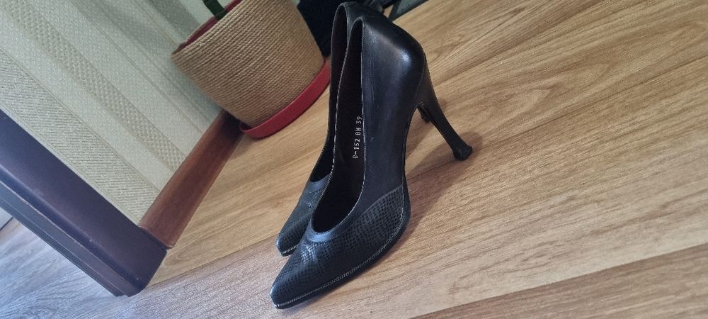 Туфли 39 размер кожа