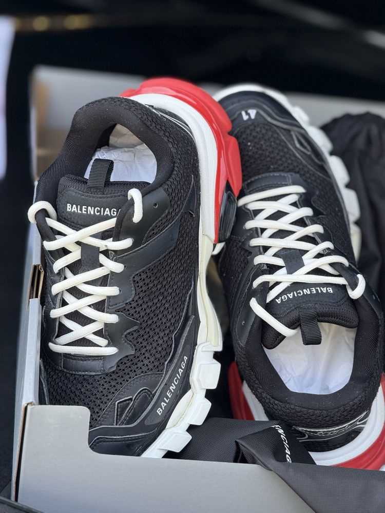 Vand adidasi Balenciaga Track 3 originali