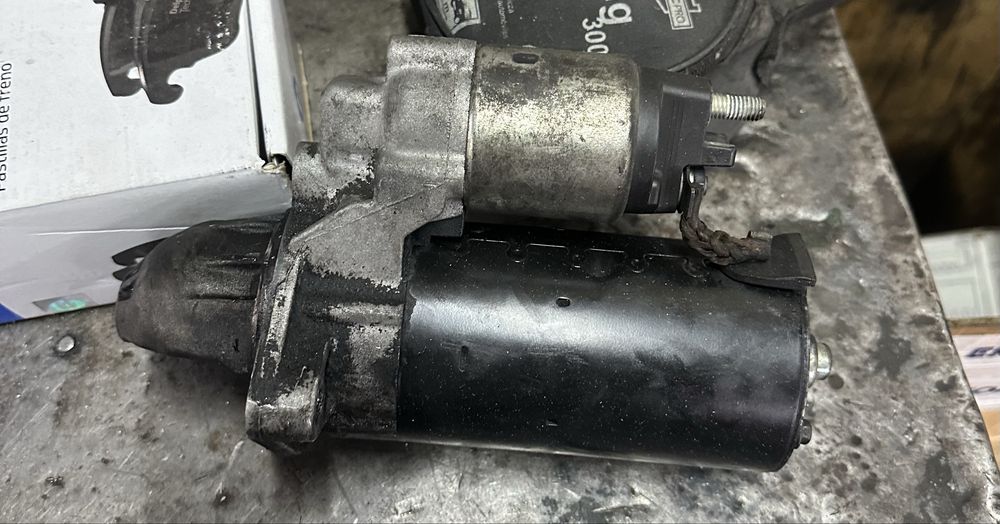 Двигател BMW e60 235 коня