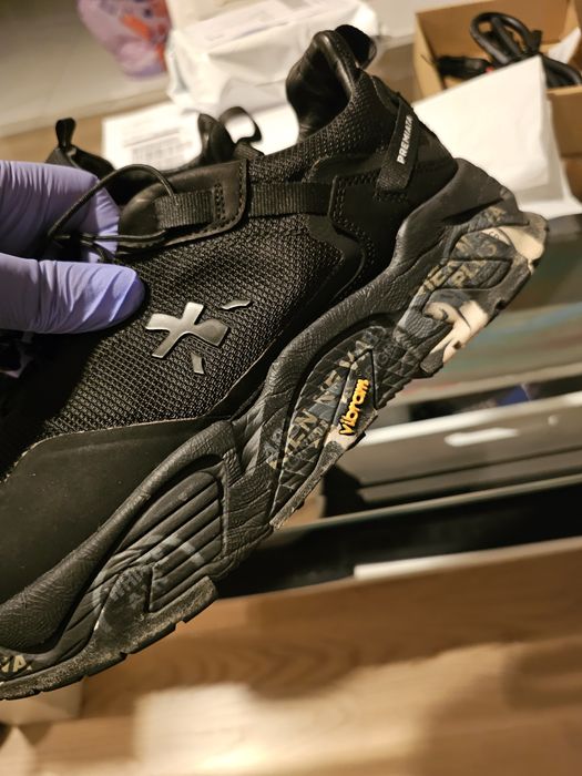 Premiata Cross 226 marimea 41