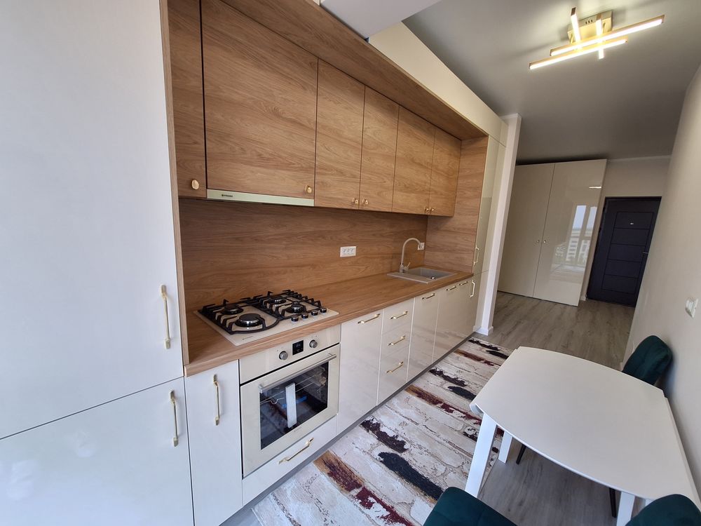 Se inchiziaza, Apartament 3 camere, NOU, 50m de metrou Berceni.