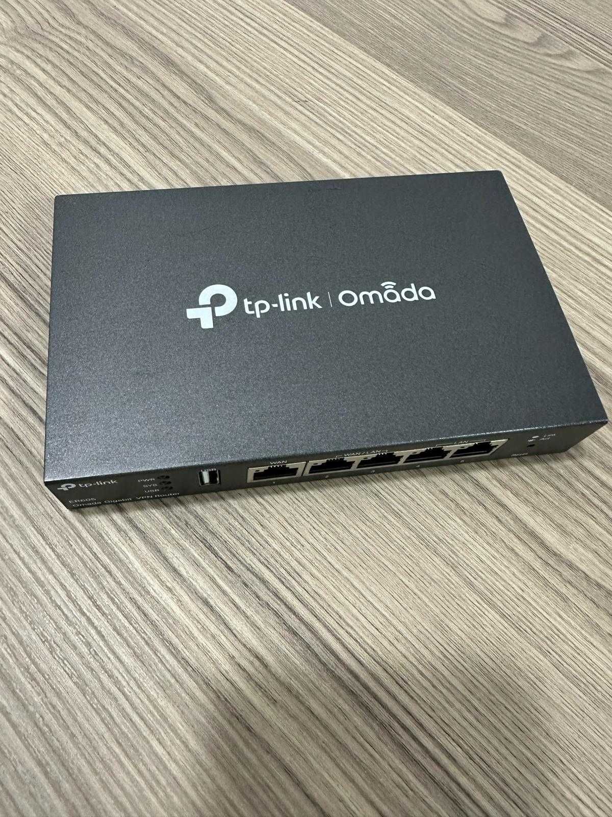 Switch cu 16 porturi TP-Link TL-SF1016DS