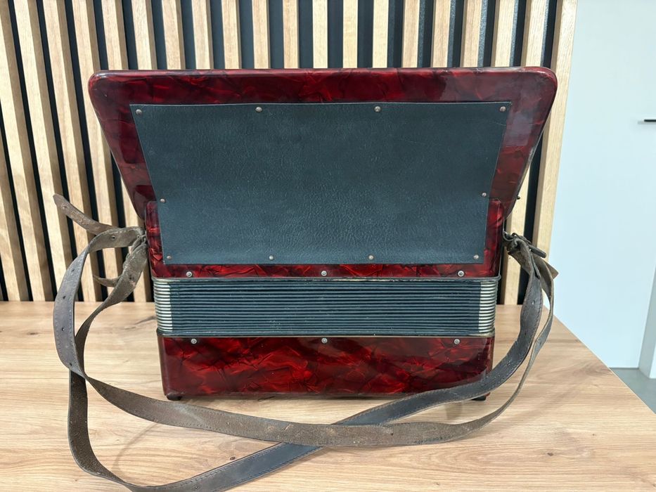 Acordeon Hohnwr Verdi 2 cu 80 de basi