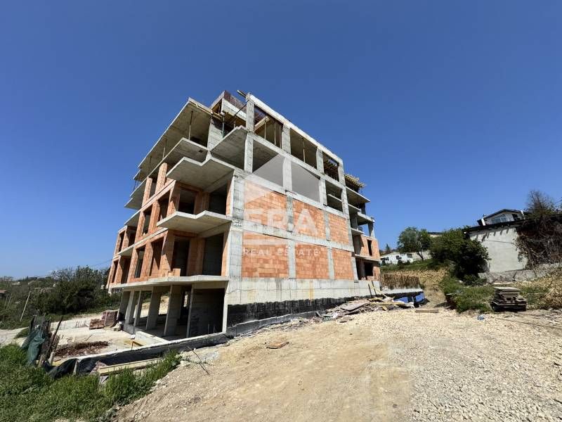 Продава се Тристаен апартамент в Варна, Левски - 107 кв.м за 1575 €/кв.м - Снимка #3