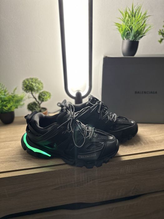 Balenciaga Track Led 44