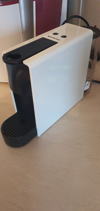 Кафемашина Nespresso Essenza Mini