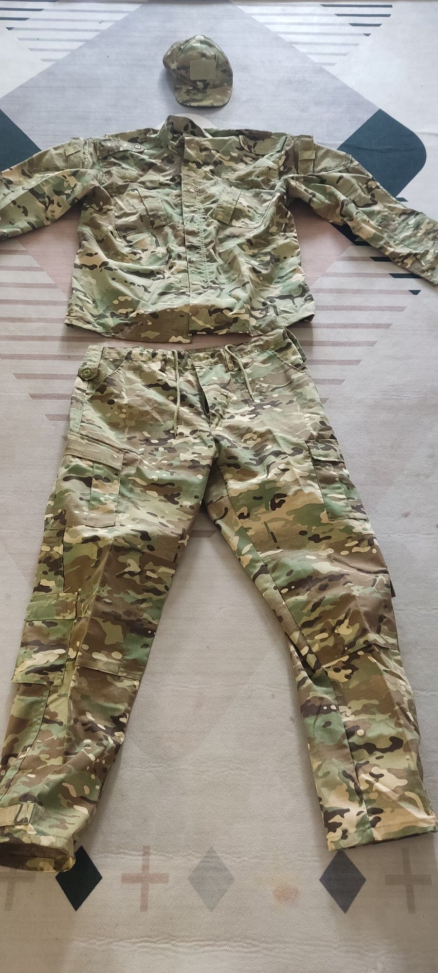 Продам полевую форму мультикам!