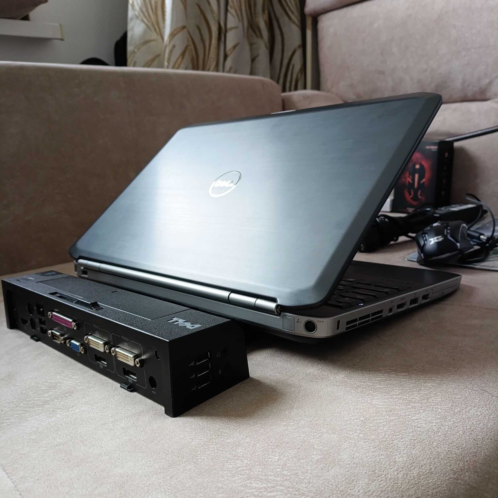 DELL Latitude 15_/Intel Core i7/SSD-128GB/Полный комплект!