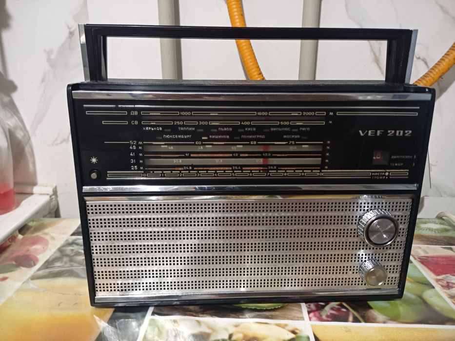 Радиоприемник ВЭФ-202