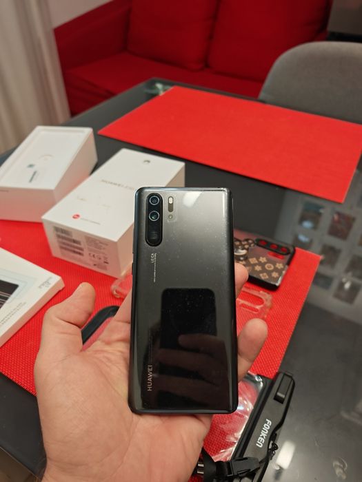 Huawei P30 Pro – ca nou la ecran și baterie!