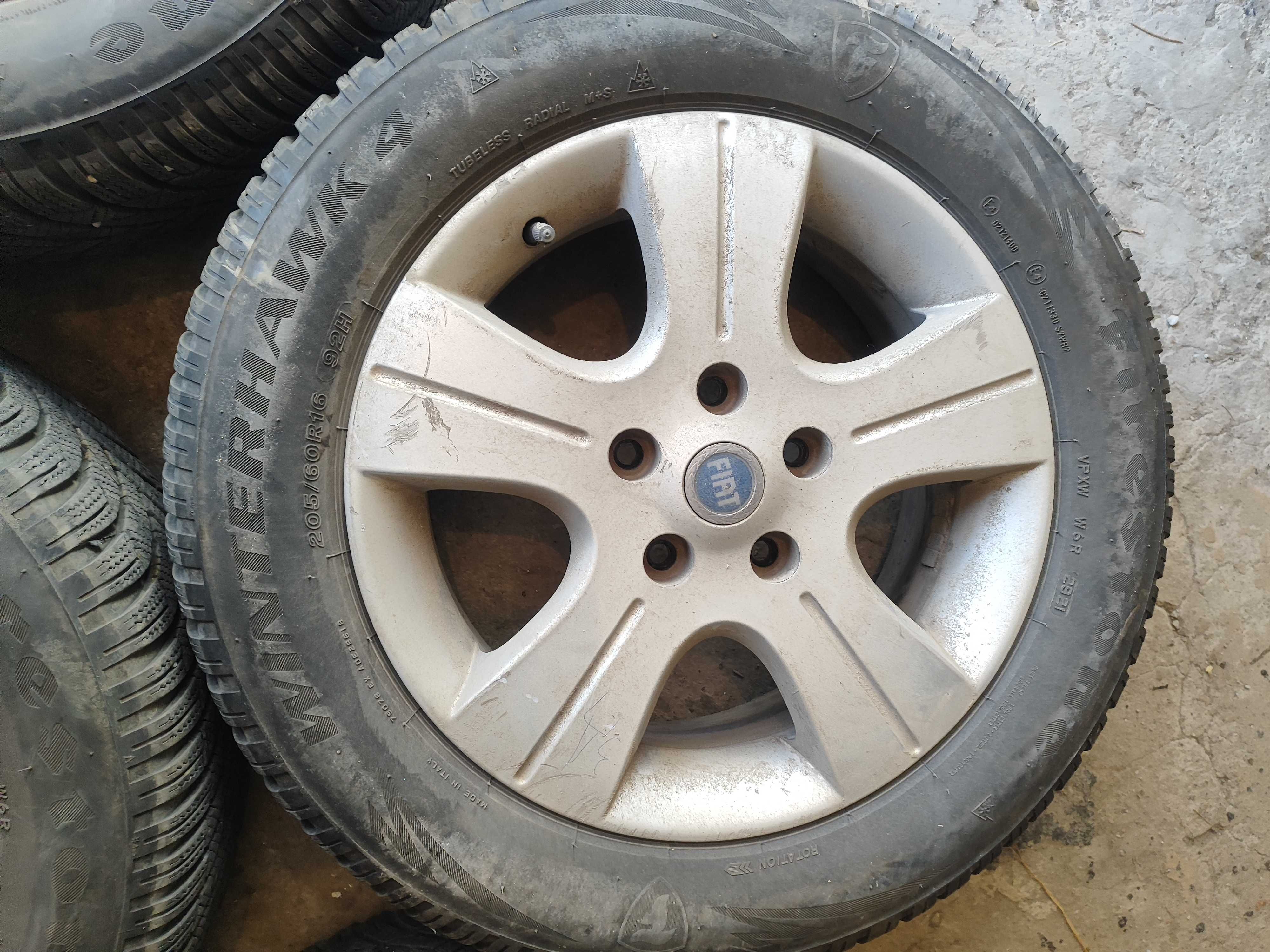 4 зимни Гуми Firestone Winterhawk 4 205/60/16