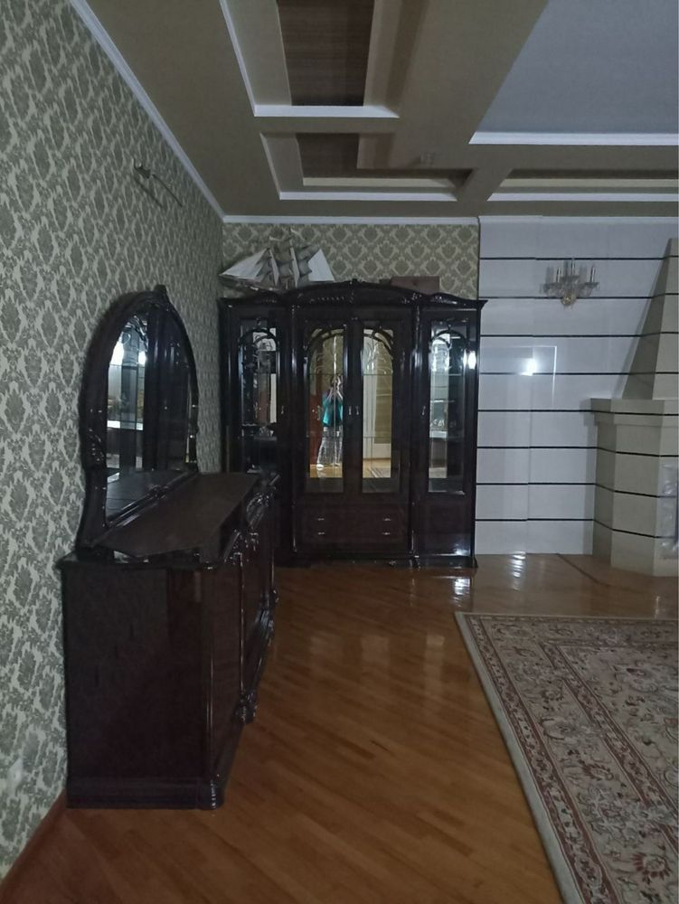 Метро Тинчлик Банковский дом с терассой