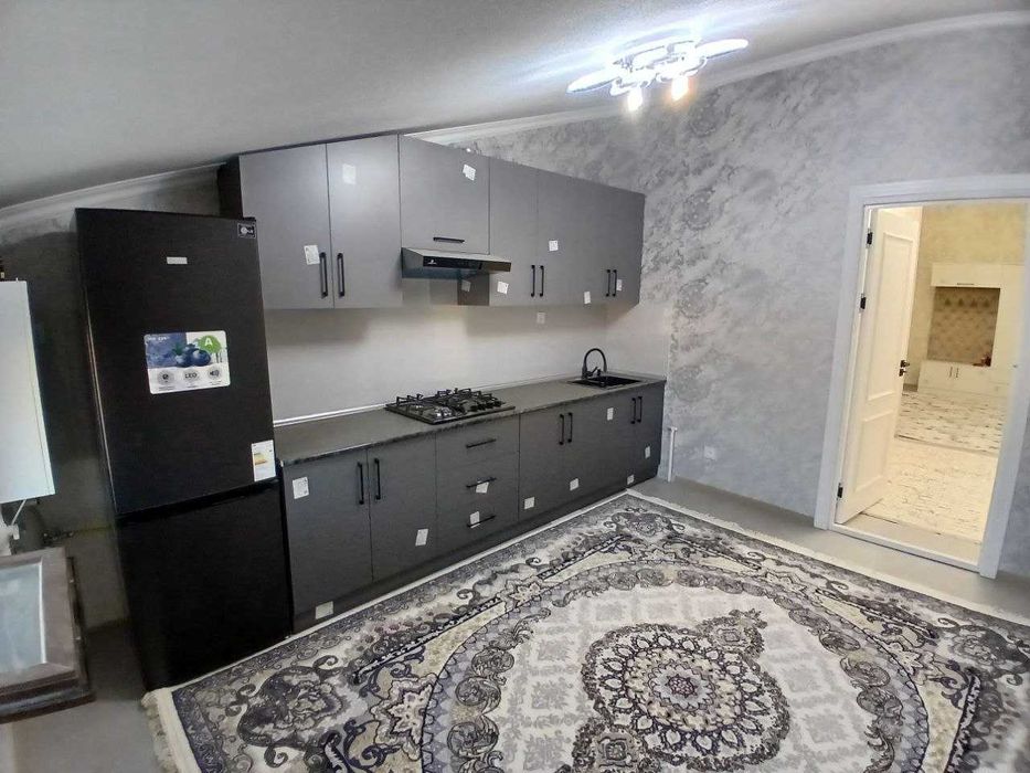 5 комнатная квартира на 8 этаже 112кв/м, в Самарканде