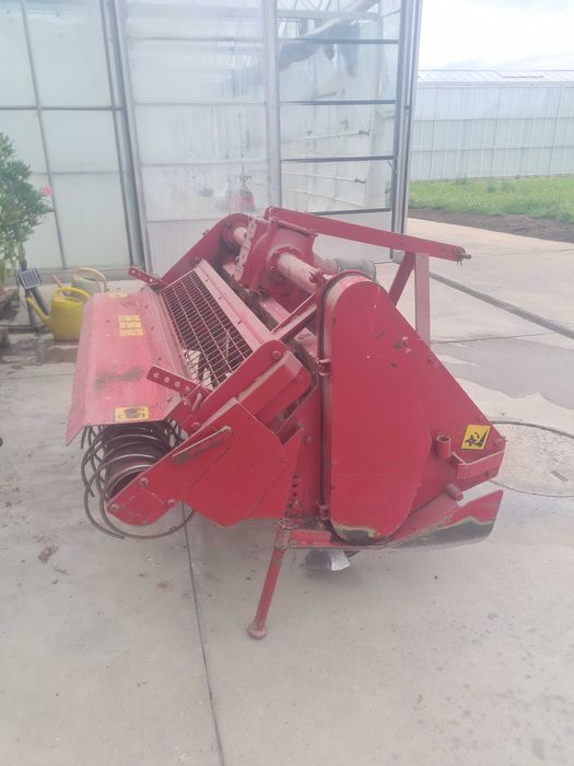 Sapator si sămnătoari de grau si porumb