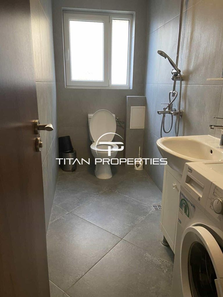 Дава се под наем Етаж от къща в Варна, Цветен квартал - 58 кв.м за 375 € - Снимка #6