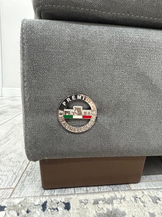 Продам диван в хорошем состояний после хим чистки