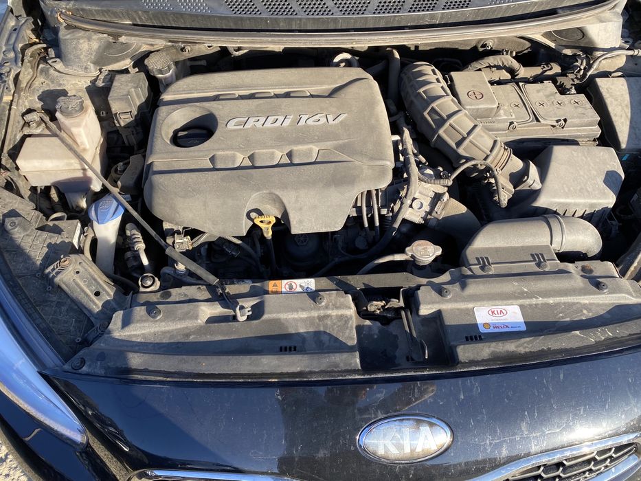 Injectoare Kia Ceed 1.6 Crdi 2013