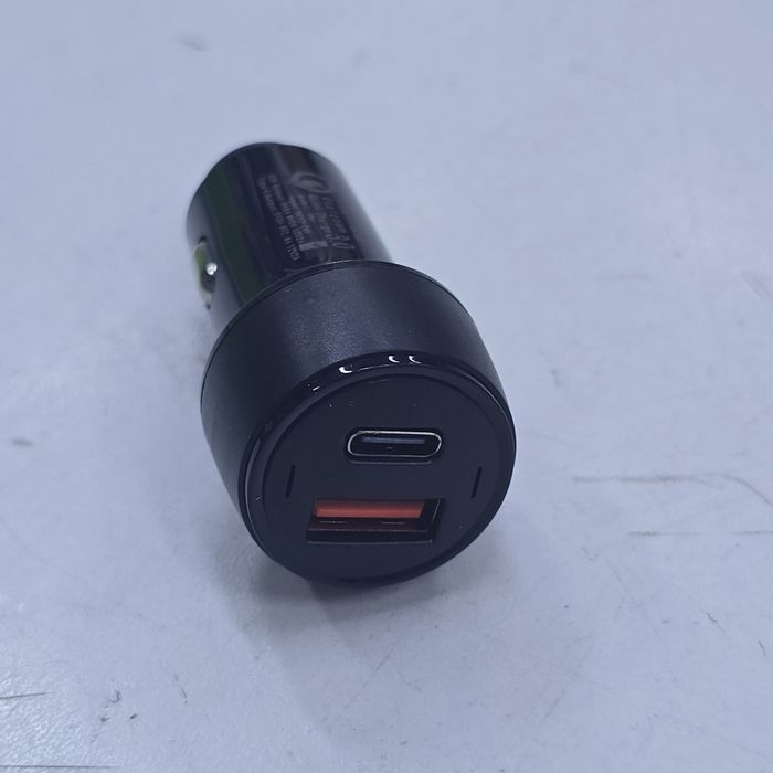 Зарядка на прикуриватель для авто машину 38W быстрая зарядка