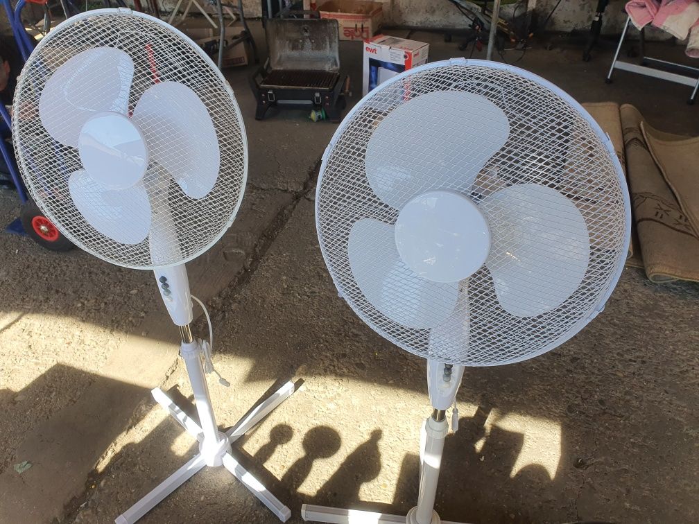 Vând 2 ventilatoare