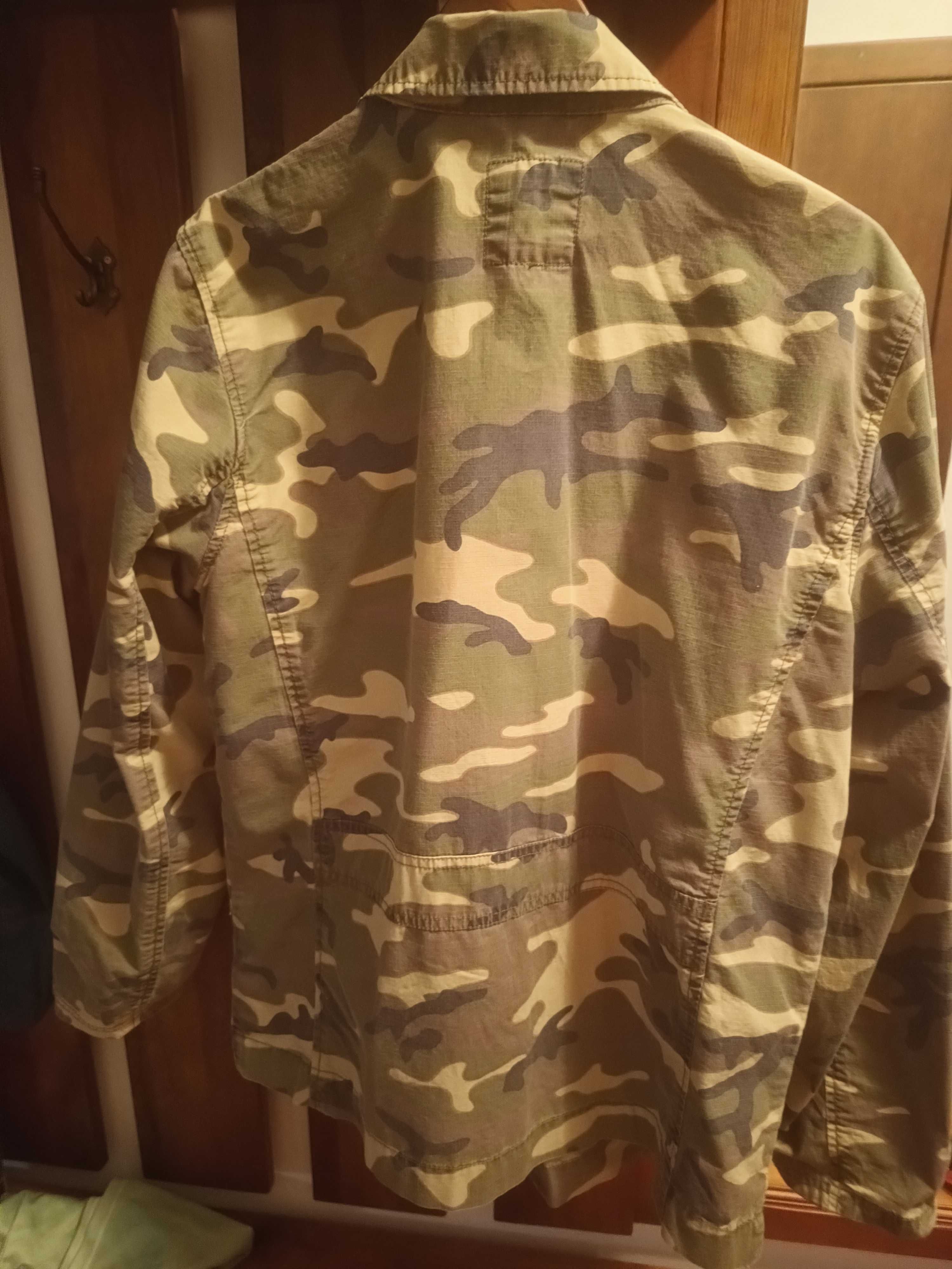 Ново мъжко камуфлажно яке GAP, size L, 100% cotton