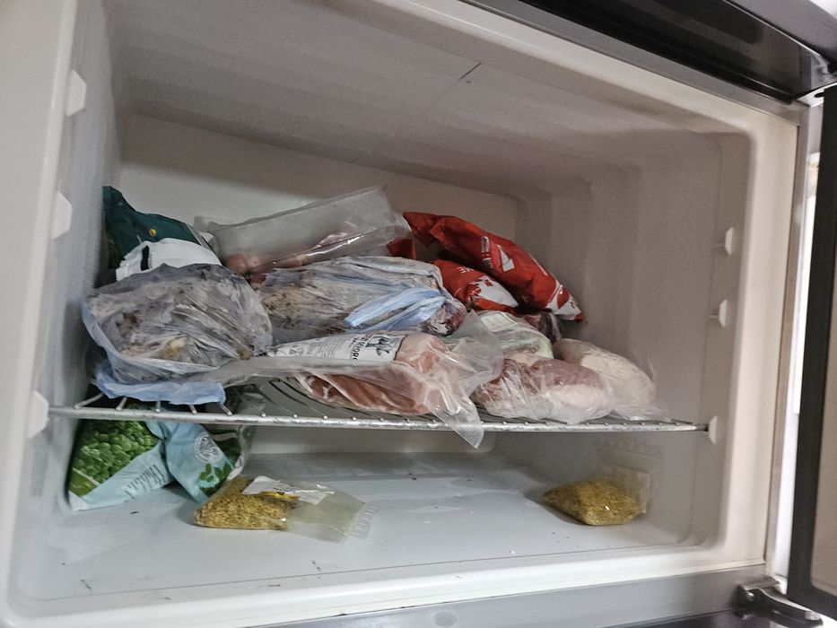 Frigider 185x75cm. Pret fix!