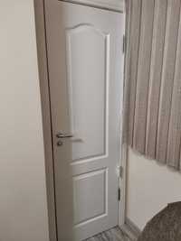 Врата интериорна с каса