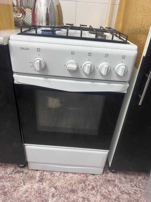 Продам газ с духовкой