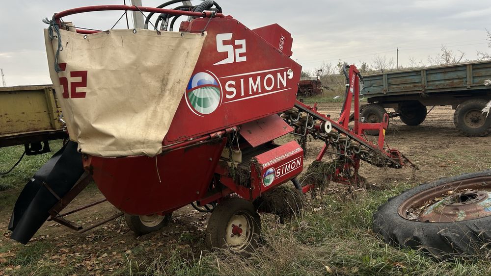 Морковоуборочный комбайн