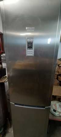 Хладилник с фризер Hotpoint Ariston EBD 20223 F