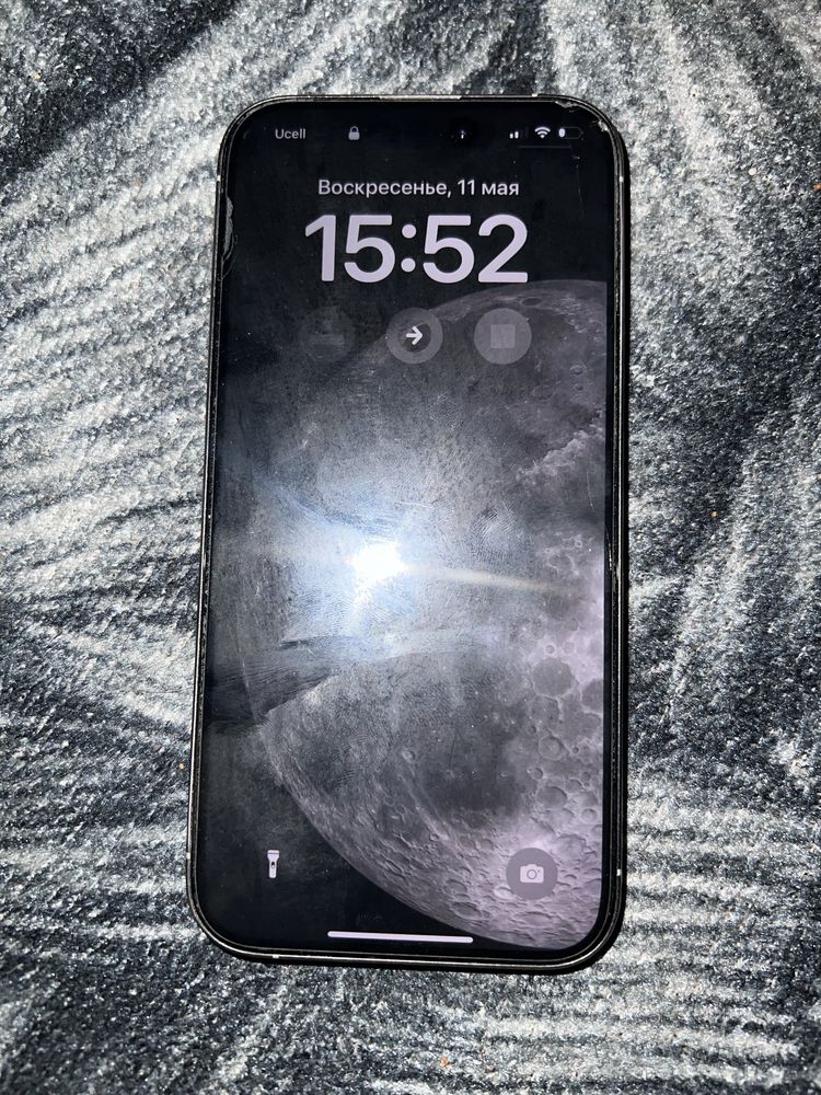 Iphone 15 pro Grey Titanium