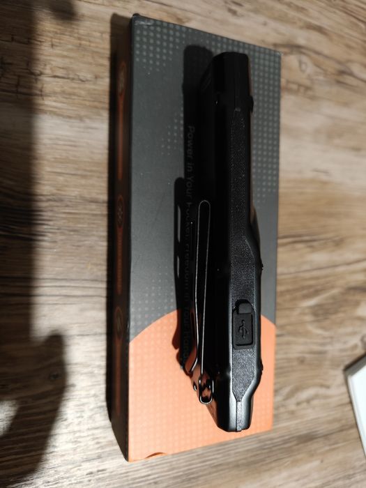 Тактическо фенерче 1500 лумени!