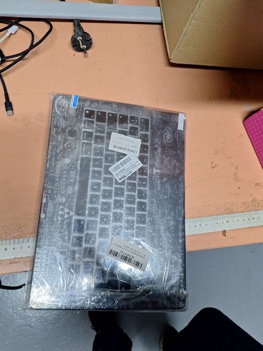 Husă MacBook Pro 14 2021 - Design Scientific/Tech - Nouă