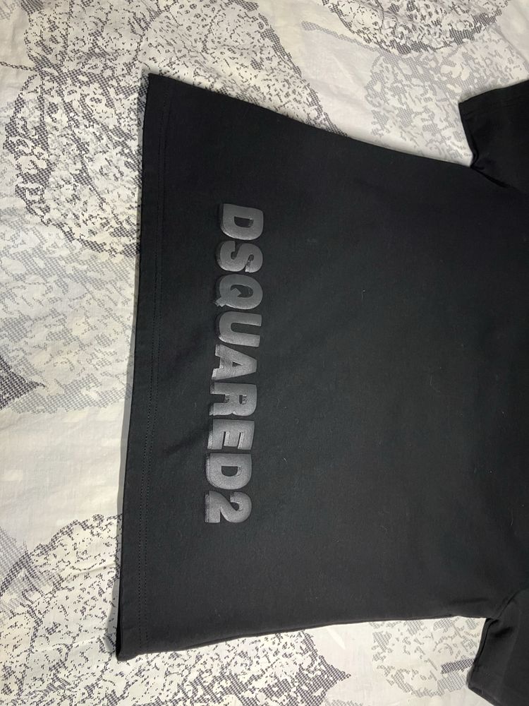 DSQUARED2 Мъжки екип къси гащи и тениска