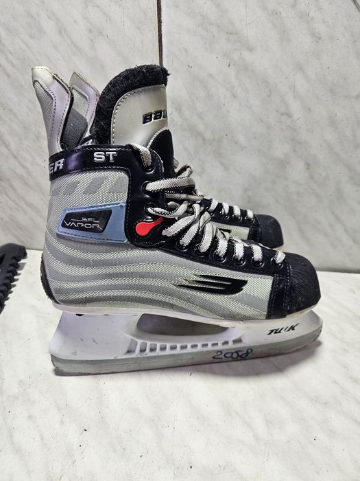 Patine 2058 hochei hockey  Bauer Vapor  marime  42-43 (27,5   cm)