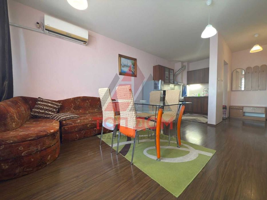 Дава се под наем Двустаен апартамент в Варна, м-т Траката - 60 кв.м за 382.5 € - Снимка #1