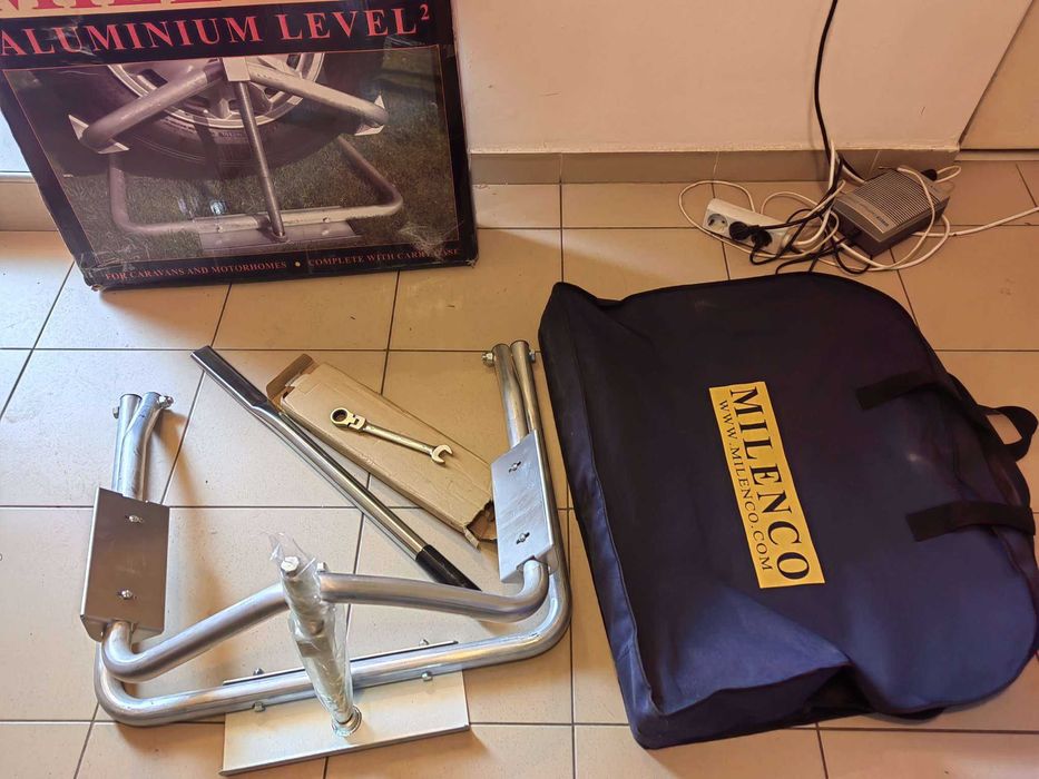 Nivela aluminiu rulota Milenco camper