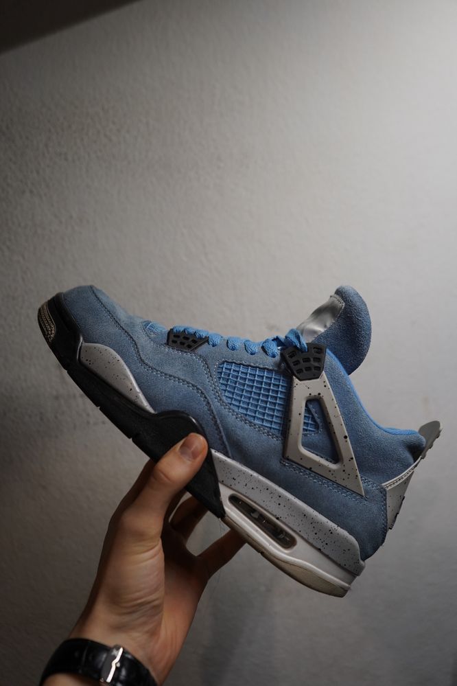 Jordan 4 UNC marimea 43