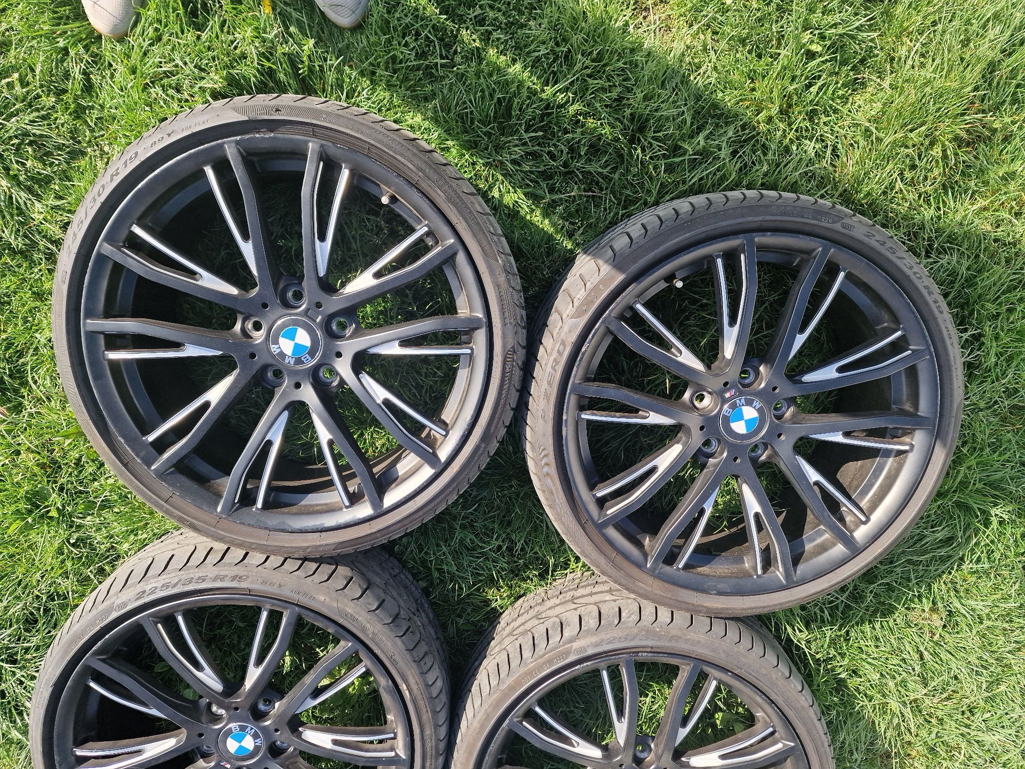 Roti / Jante Bmw M Forjate Originale Cu Anvelope

Style
